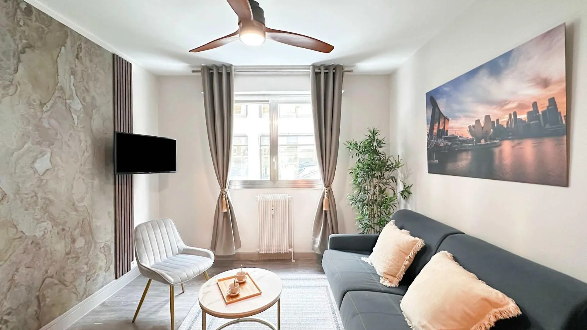 Elegant Escape Near Arc De Triomphe Daire Paris 0*,  Fransa